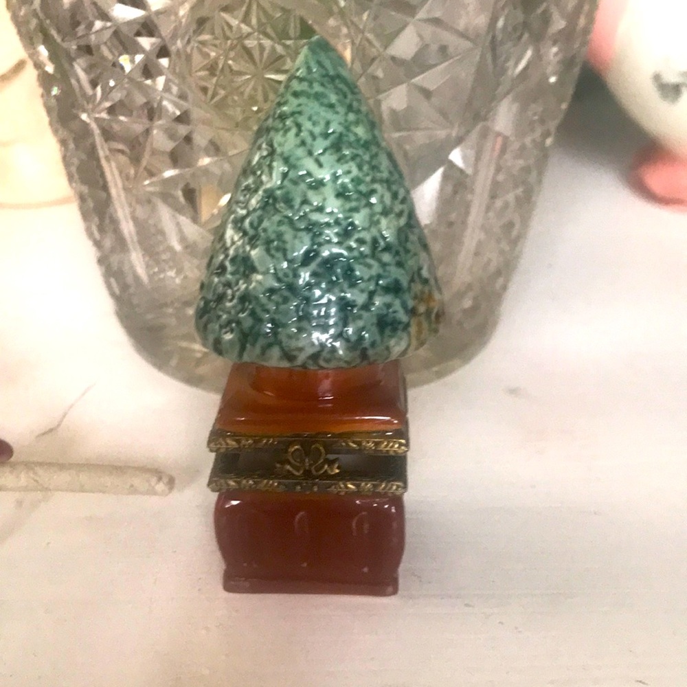 Tree trinket/ring box hinged by Herco